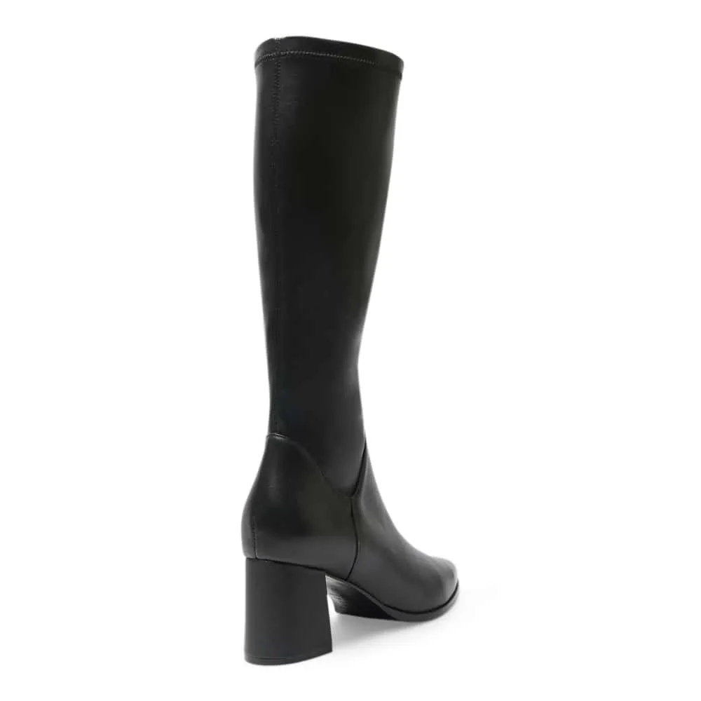 Altona Boot in Black Leather