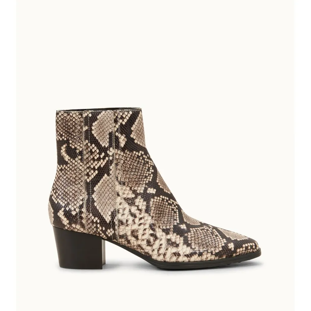 Ankle Boots in Leather