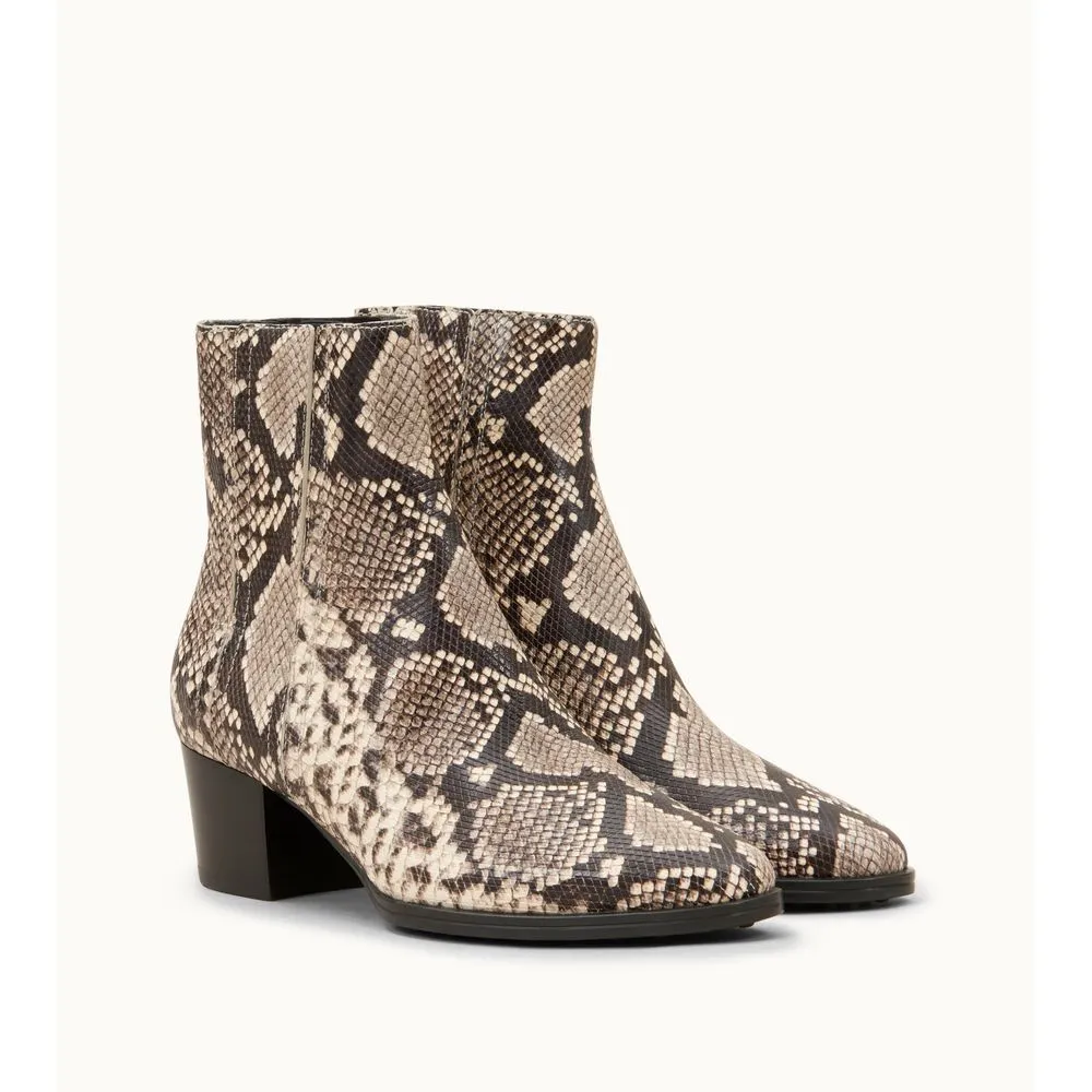 Ankle Boots in Leather