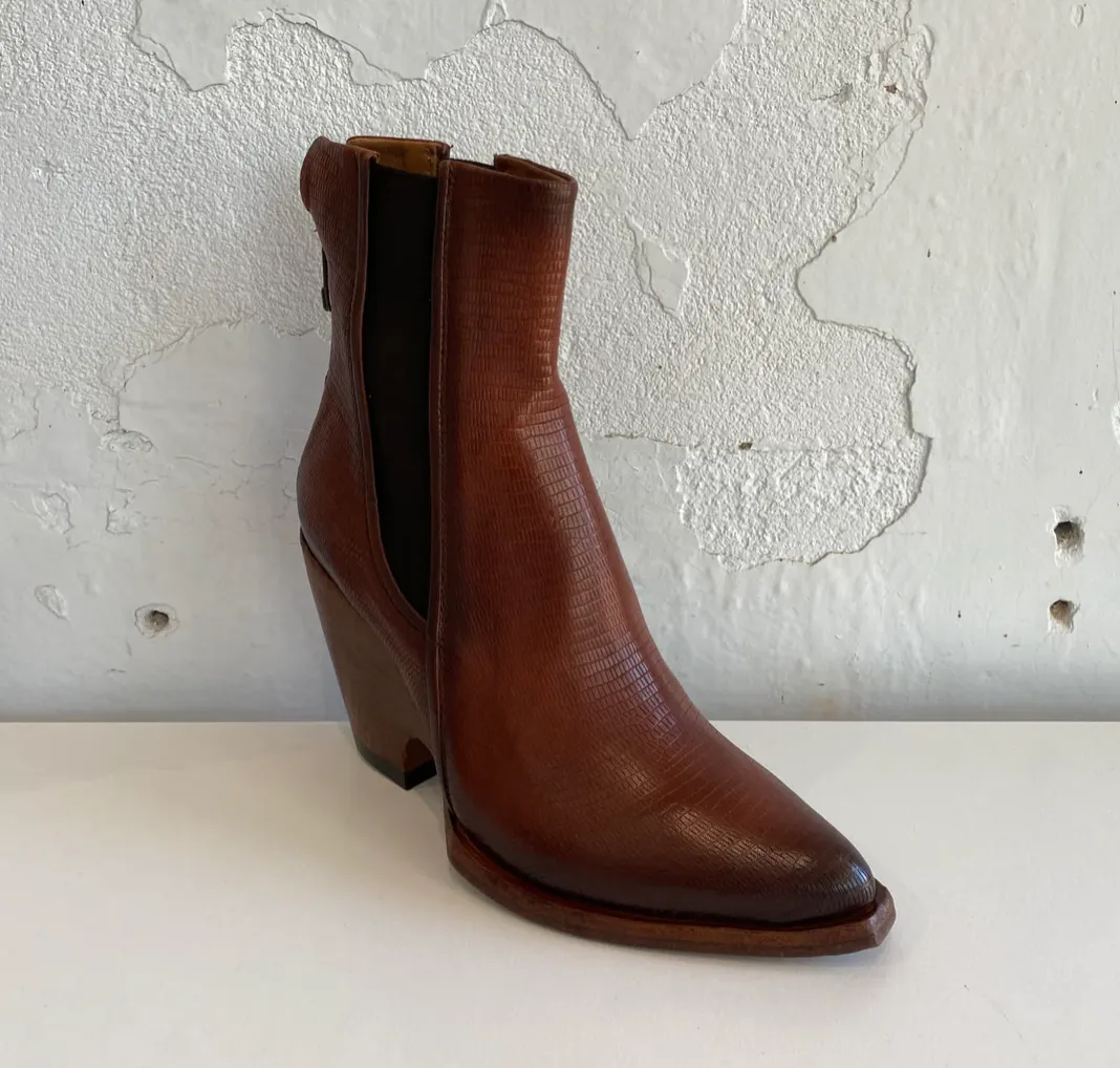 Area Forte W228300 Terra - LAST PAIR size 40
