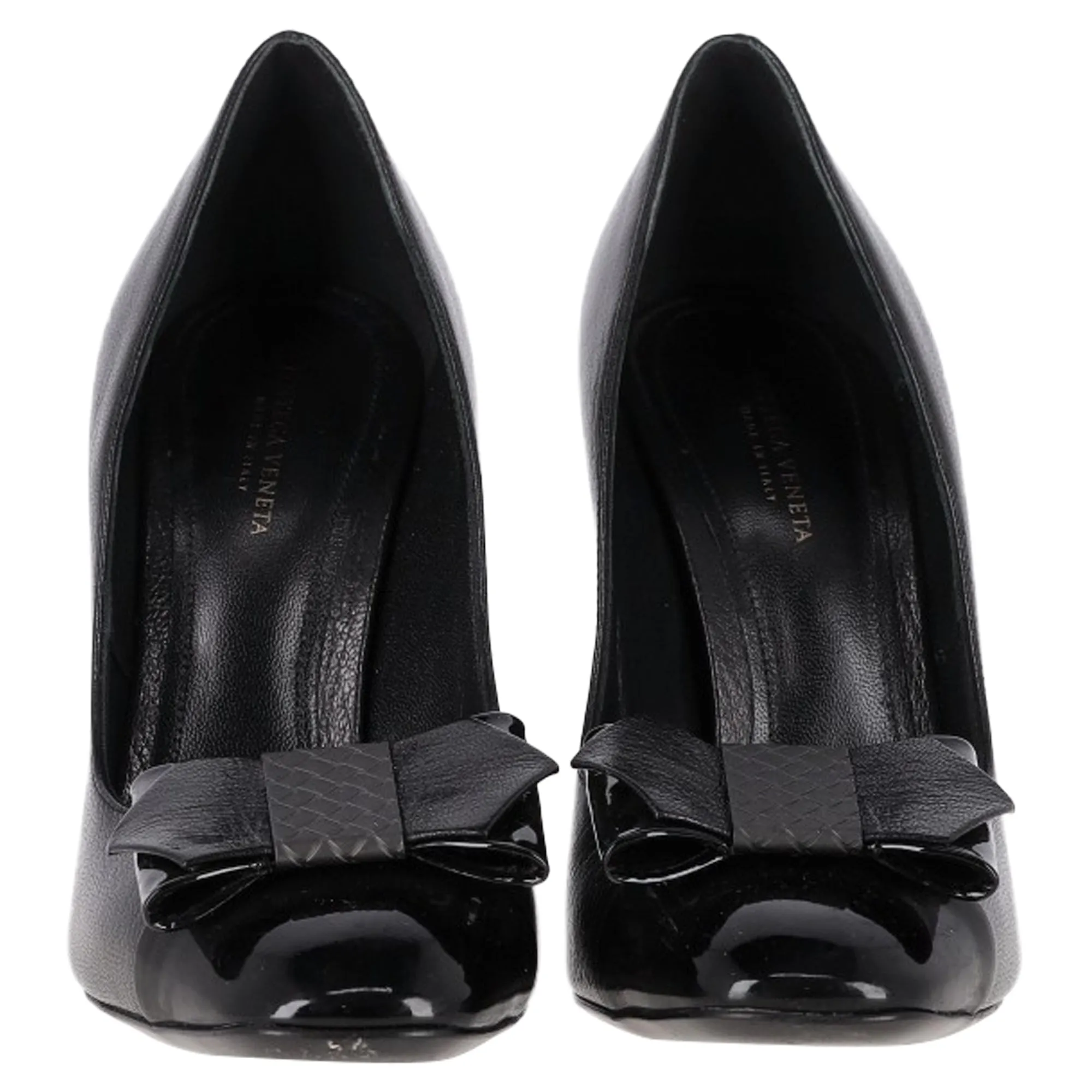 Bottega Veneta Bow Detail Pumps in Black Leather