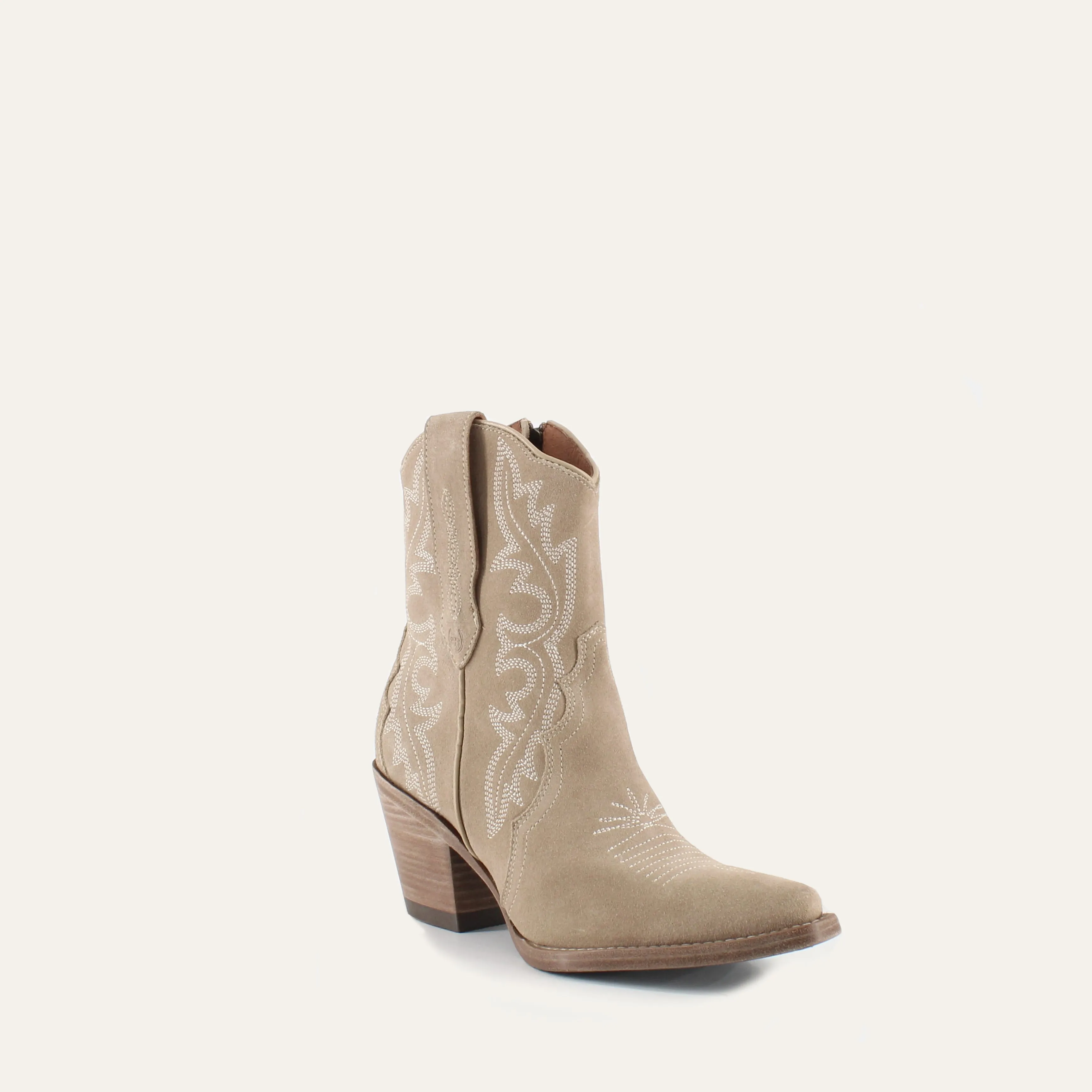 Brooke Leather Cowgirl Boots - Stylish Western Footwear & Comfort By Buck & Brana bro