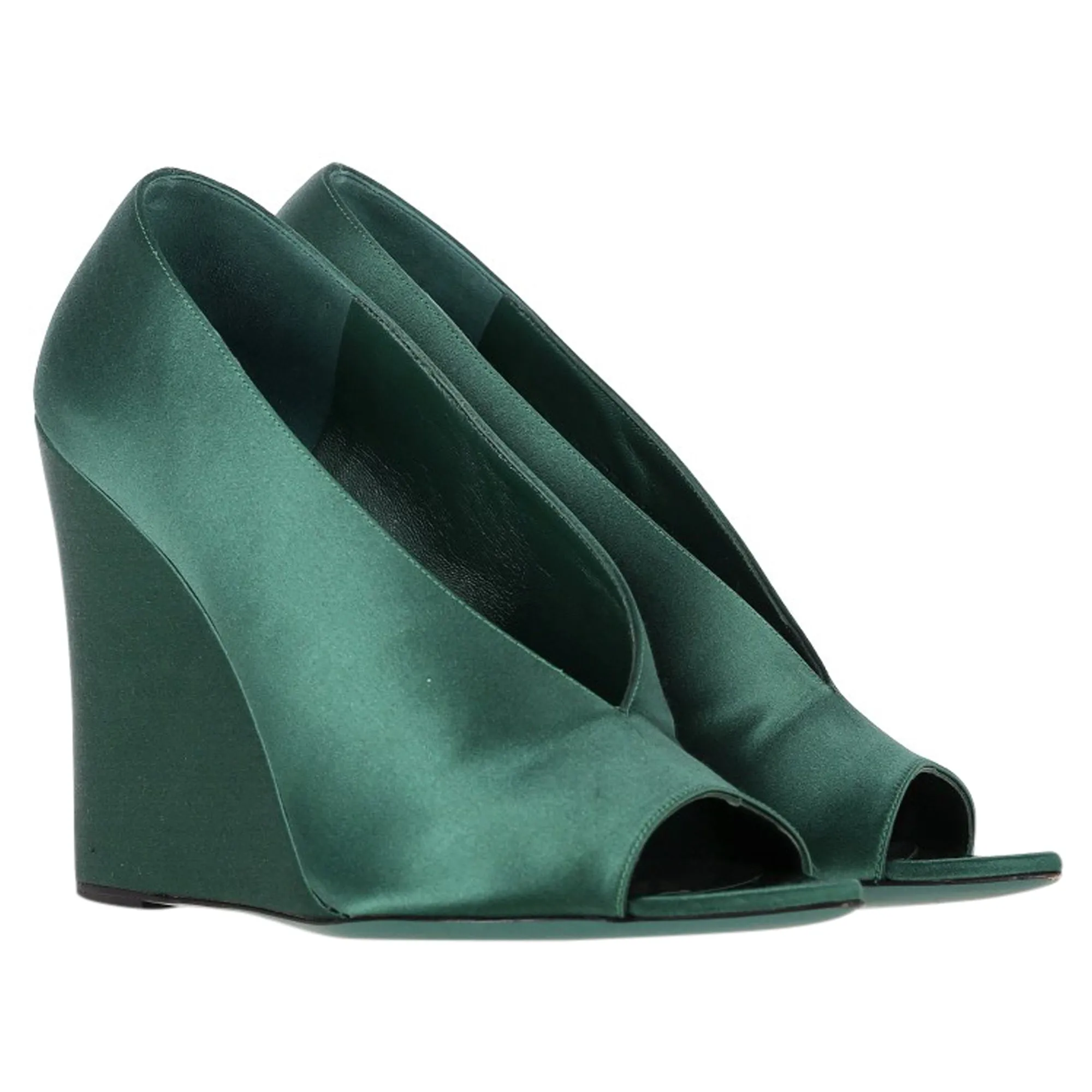 Burberry Prorsum Shoreham 110 Wedge Peep Toe Pumps in Green Satin