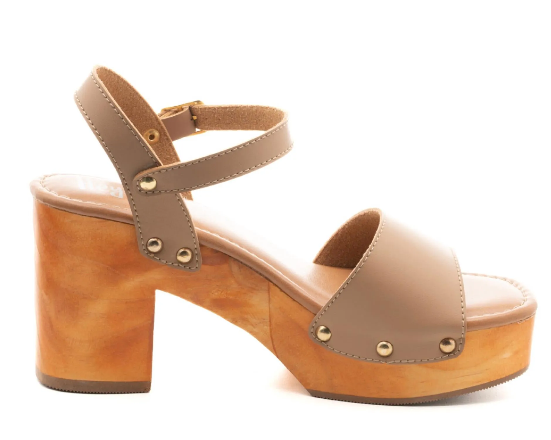 Country Club Wedge Sandal In Nude