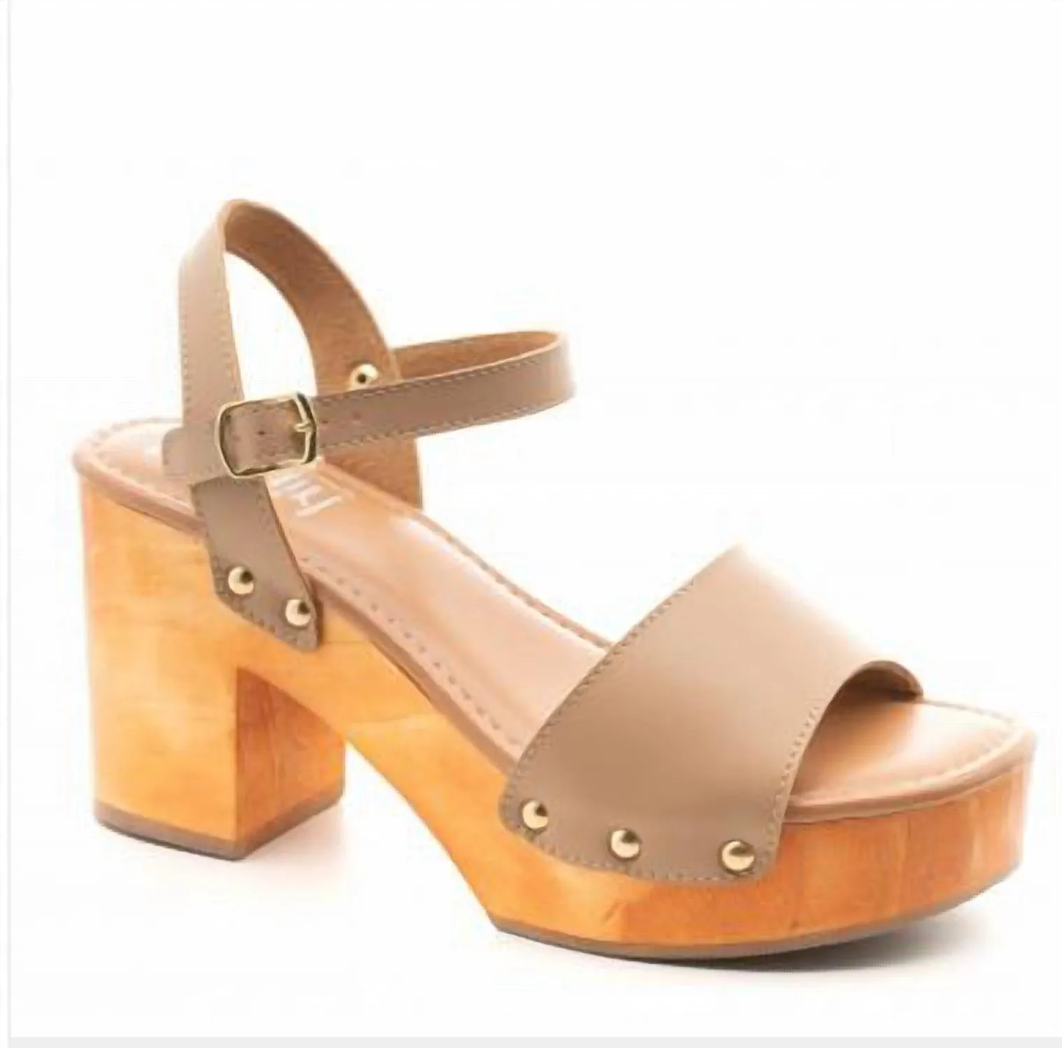 Country Club Wedge Sandal In Nude