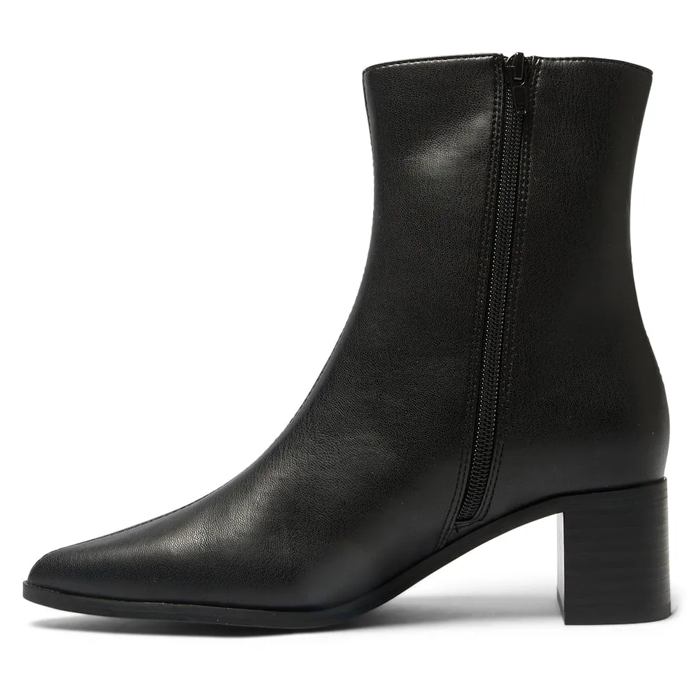Eagle Boot in Black Smooth