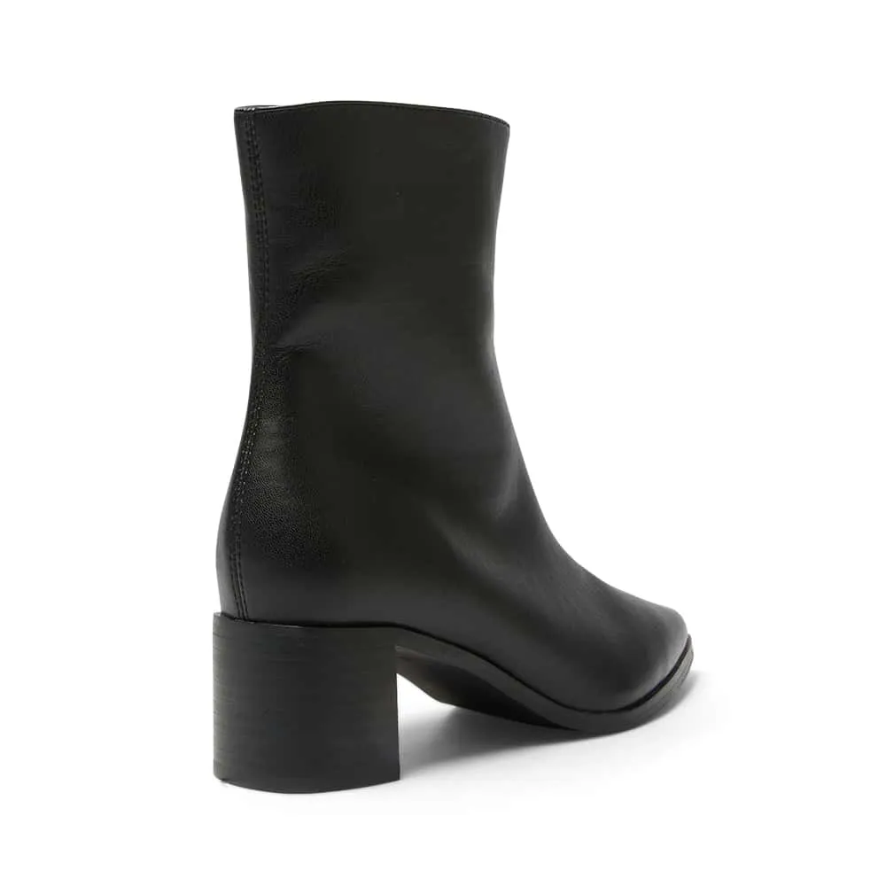 Eagle Boot in Black Smooth
