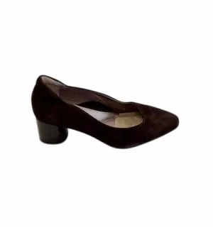 Evelyn Pump In Chocolate Suede