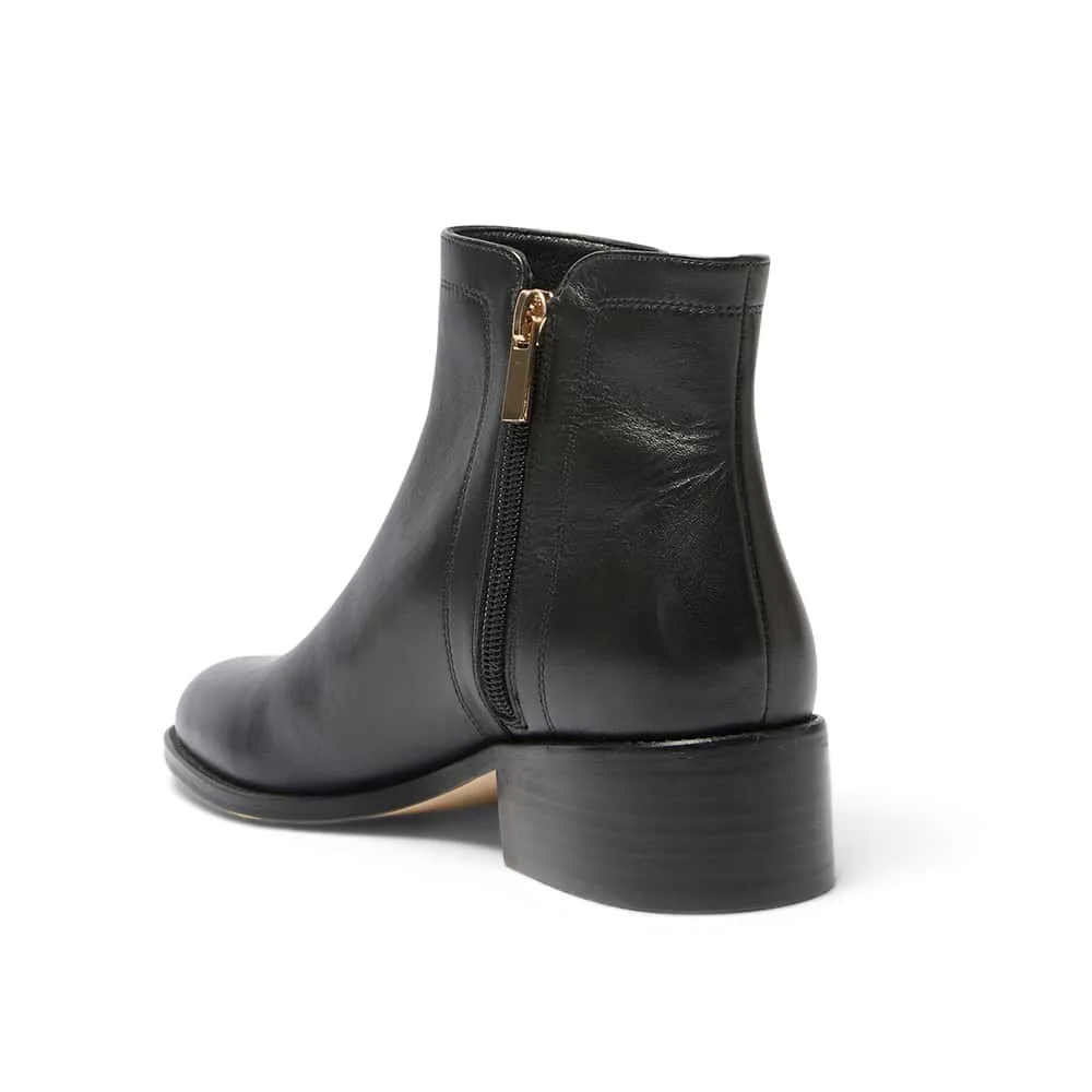 Fenton Boot in Black Leather