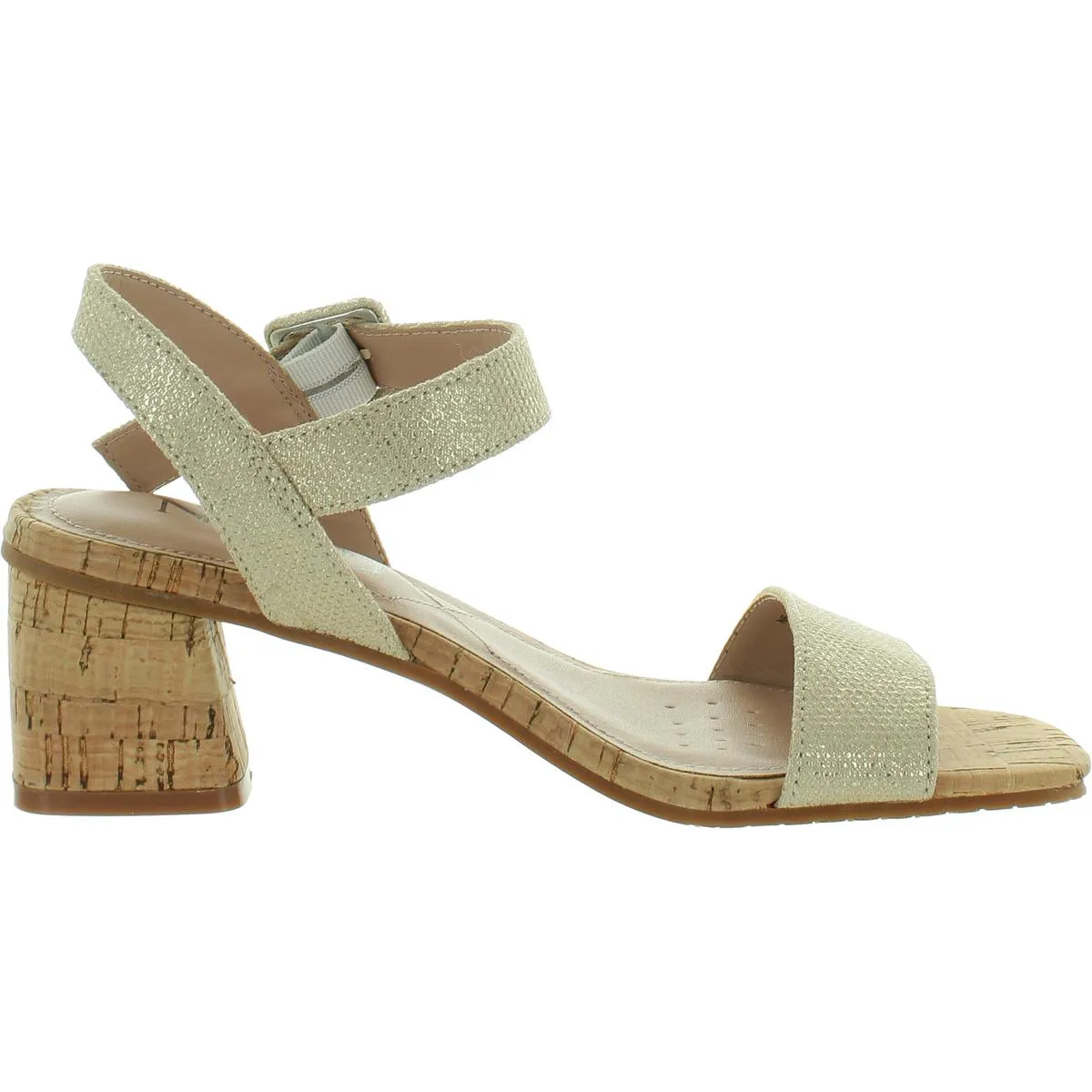 Gaiana 33 Womens Embossed Buckle Pumps