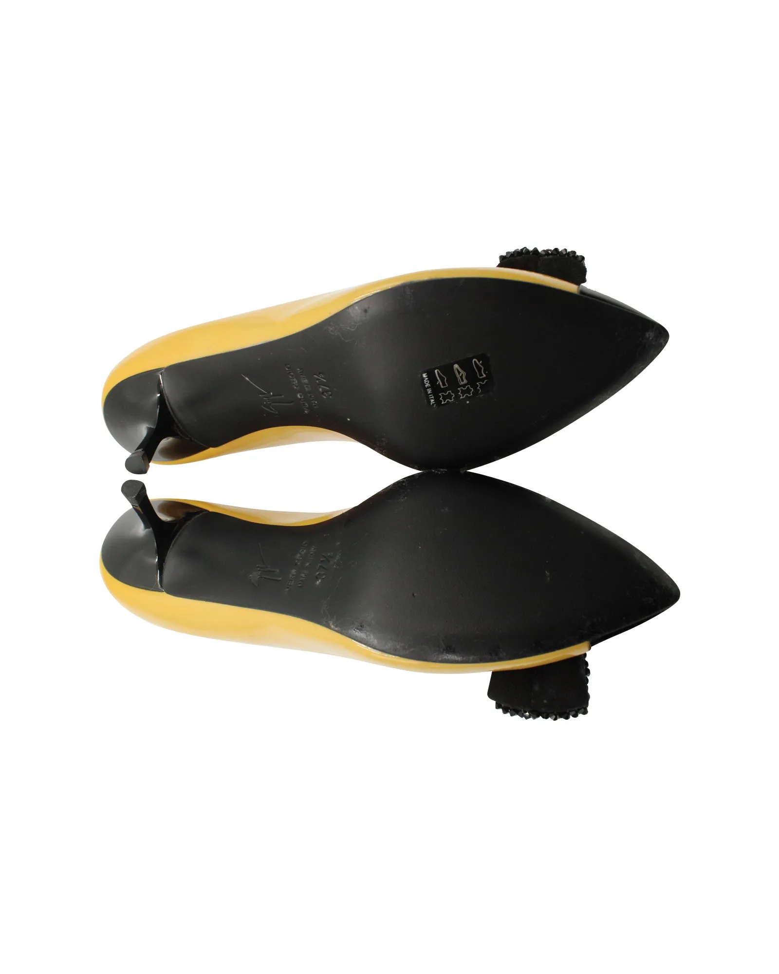 Giuseppe Zanotti Embellished Bow Pumps in Yellow Patent Leather