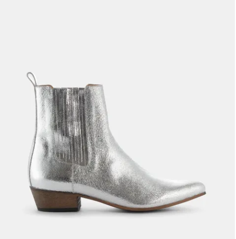 Ivylee Bailey Silver Cracked Leather