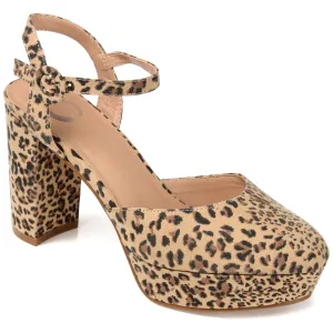 Journee Collection Womens Roslynn Almond Toe High Block Heel Pumps