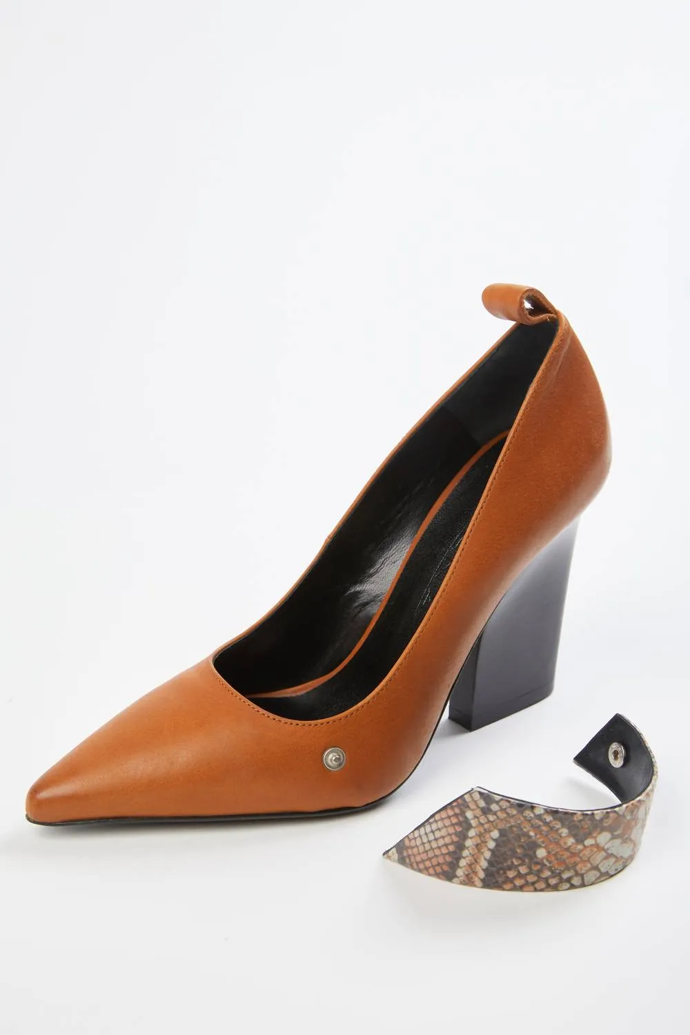 Nine 2 Fiver High Heel In Tan