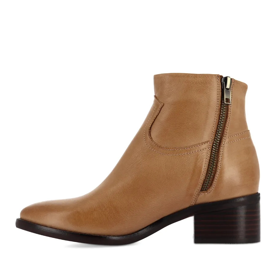 PARLA - TAN LEATHER