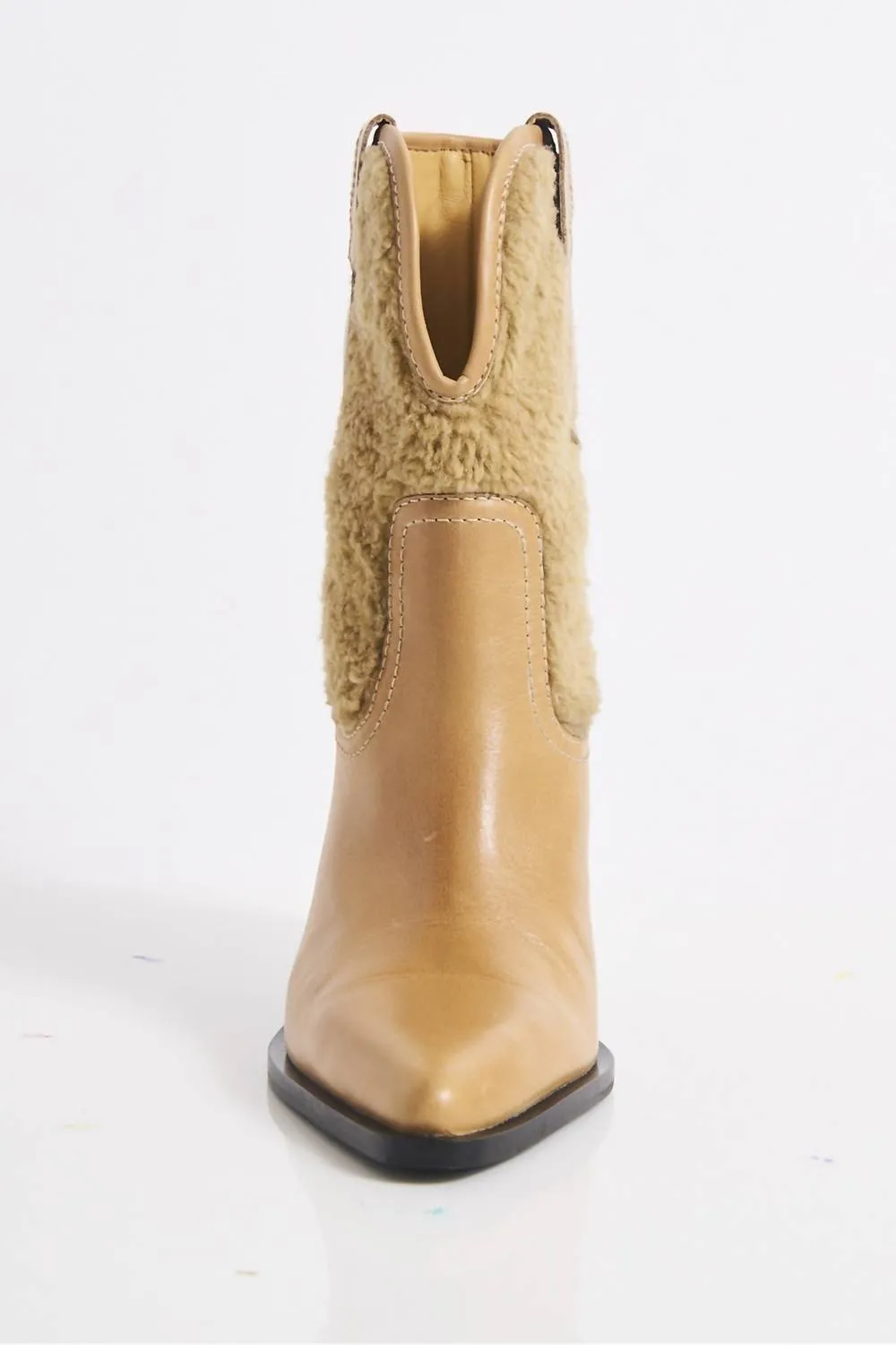 Pitchfork Point Shearling Boot In Almond Butter Shearling