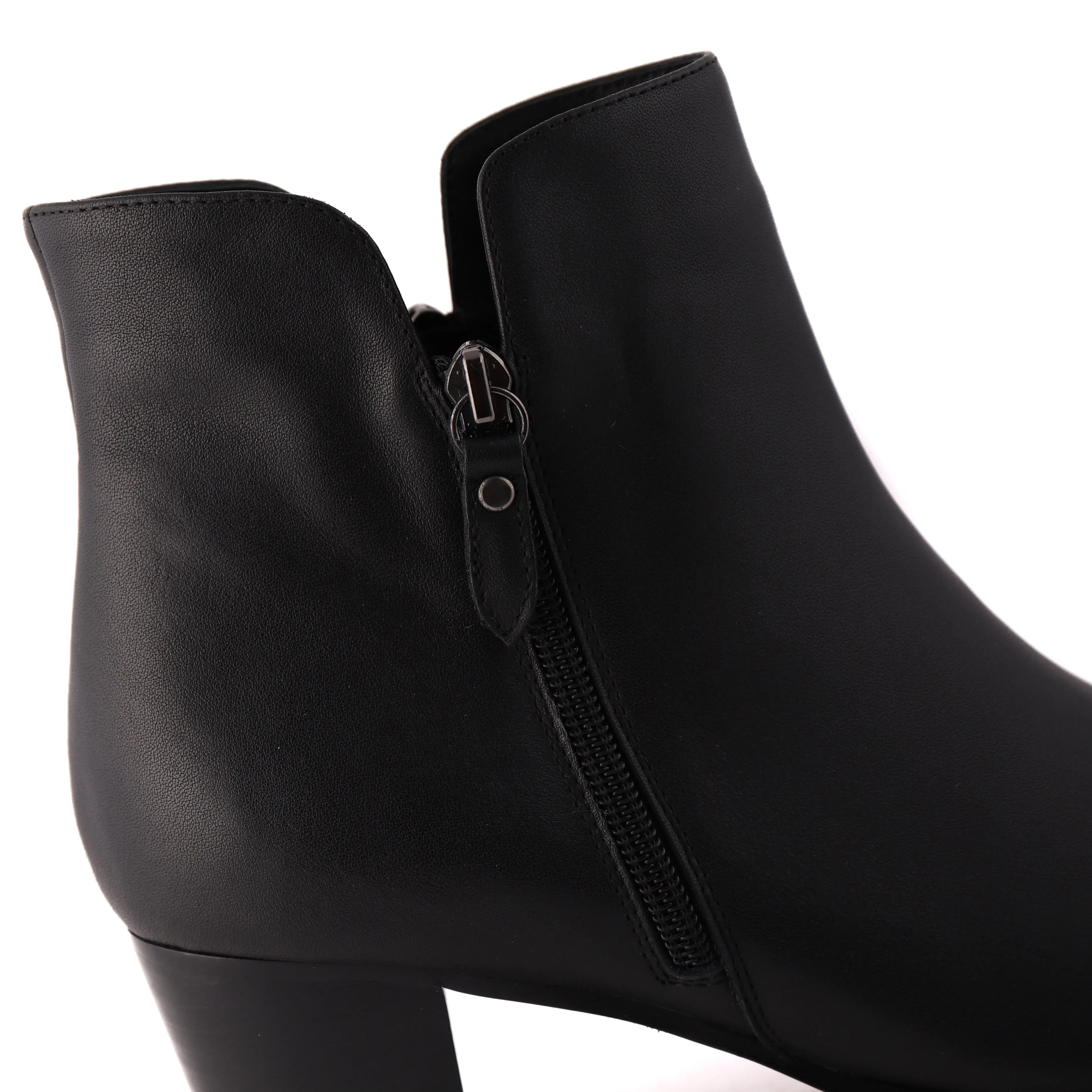 RALEIGH Black