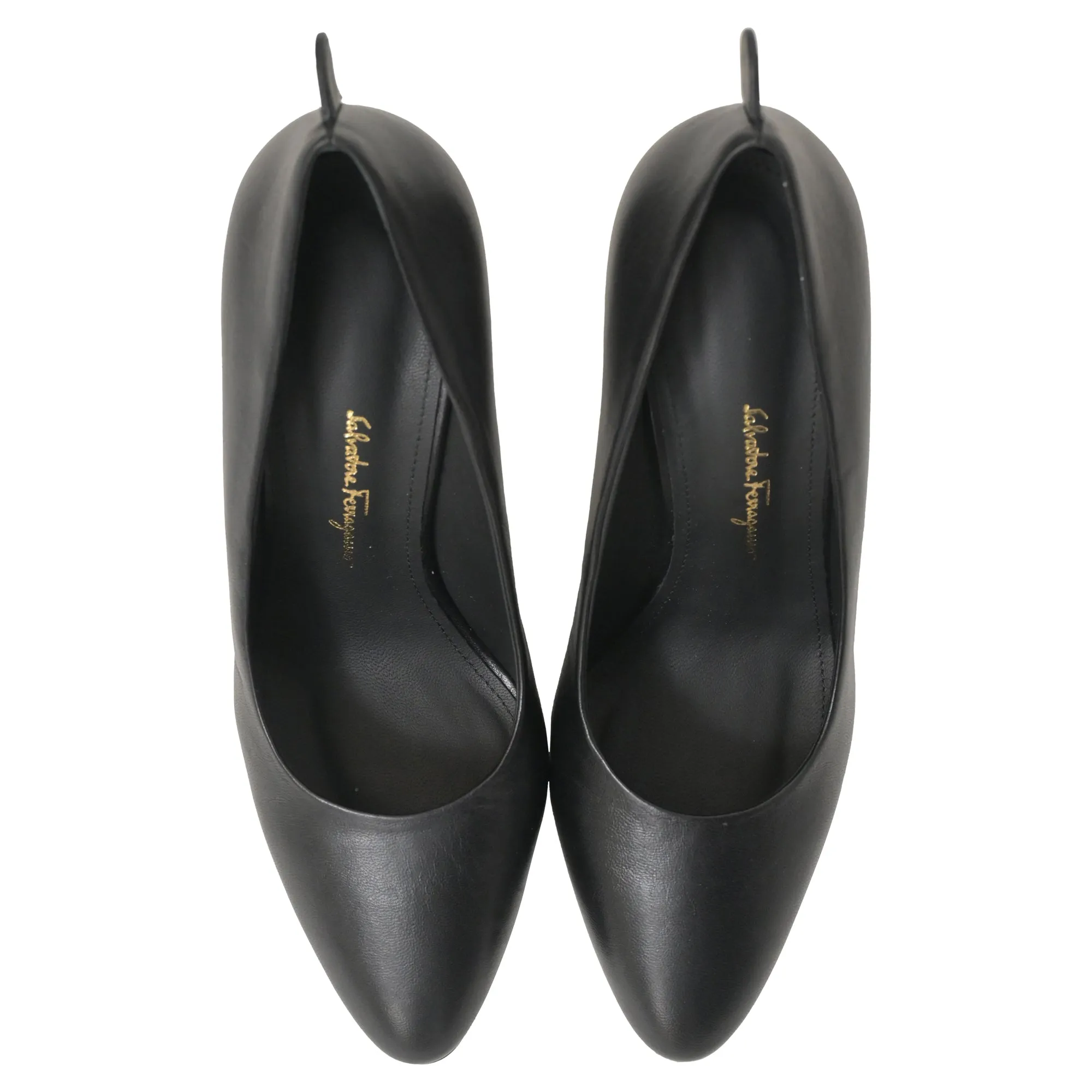 Salvatore Ferragamo Judy 87 Pumps in Black Leather