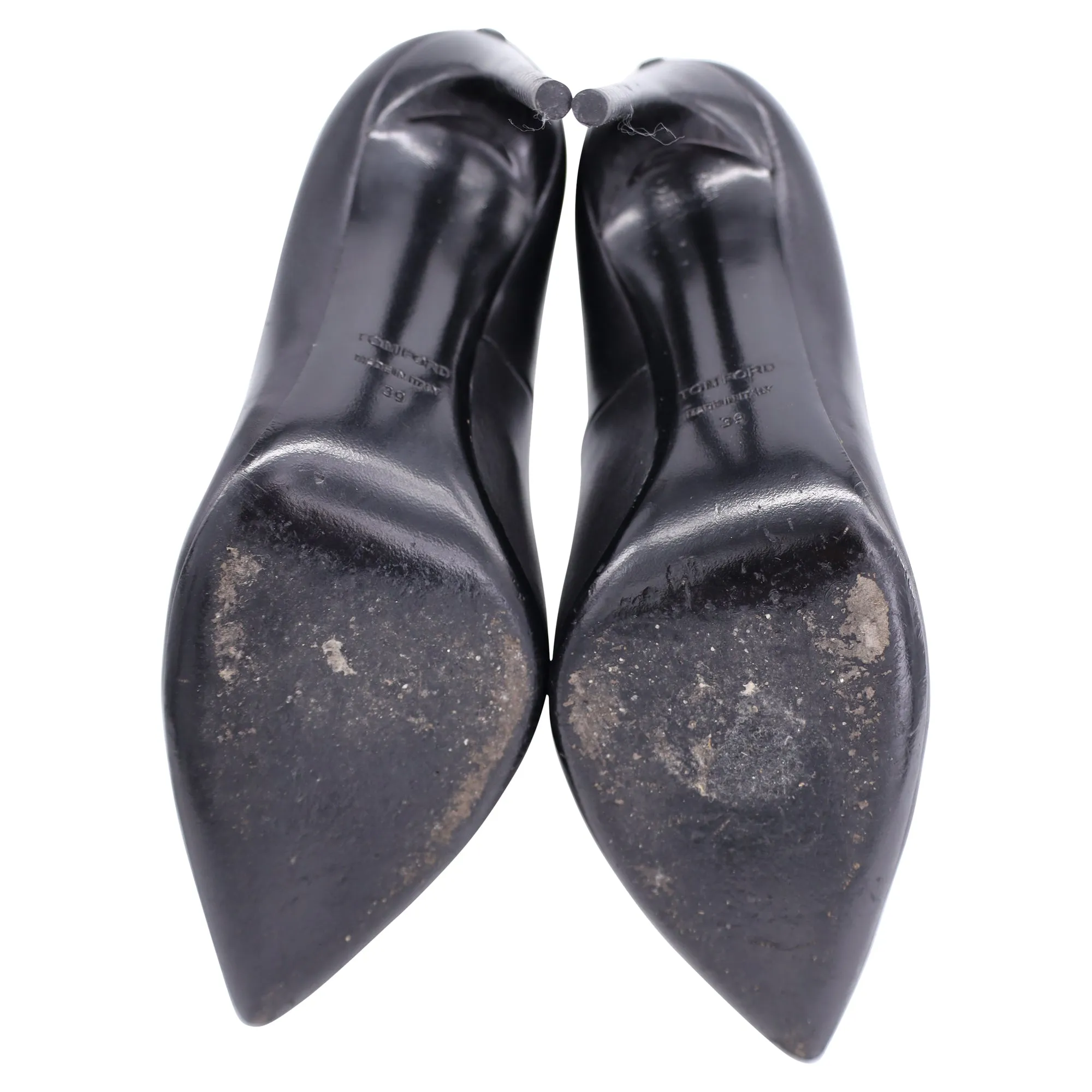 Tom Ford Pointed Toe Ankle Strap Pumps in Black Leather
