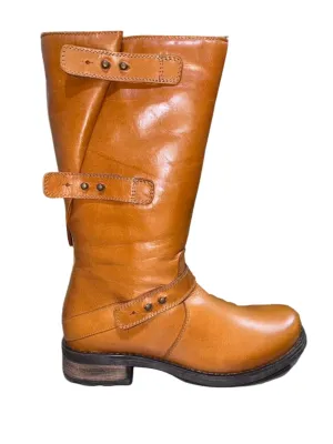 Women's Carlotta Boot In Tan