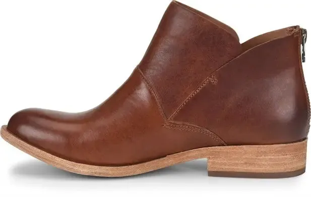 Women's Kork-Ease Ryder  A Modern Take on the Classic Ankle Bootie