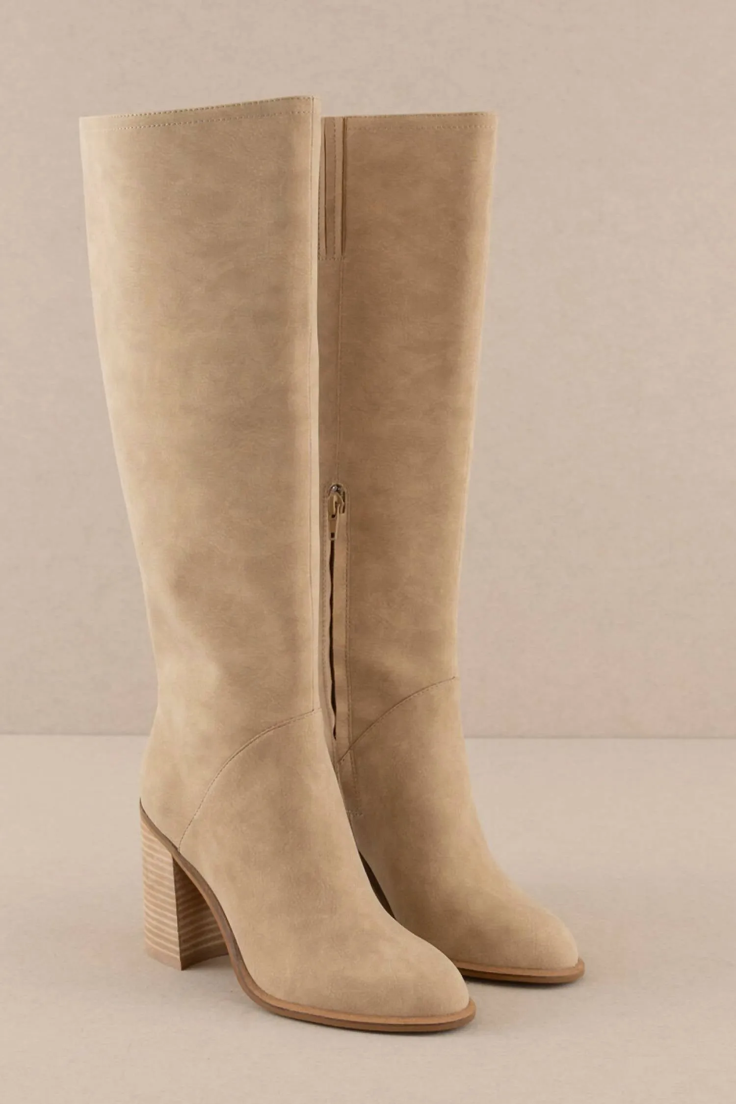 Women's Out And About Boots In Khaki