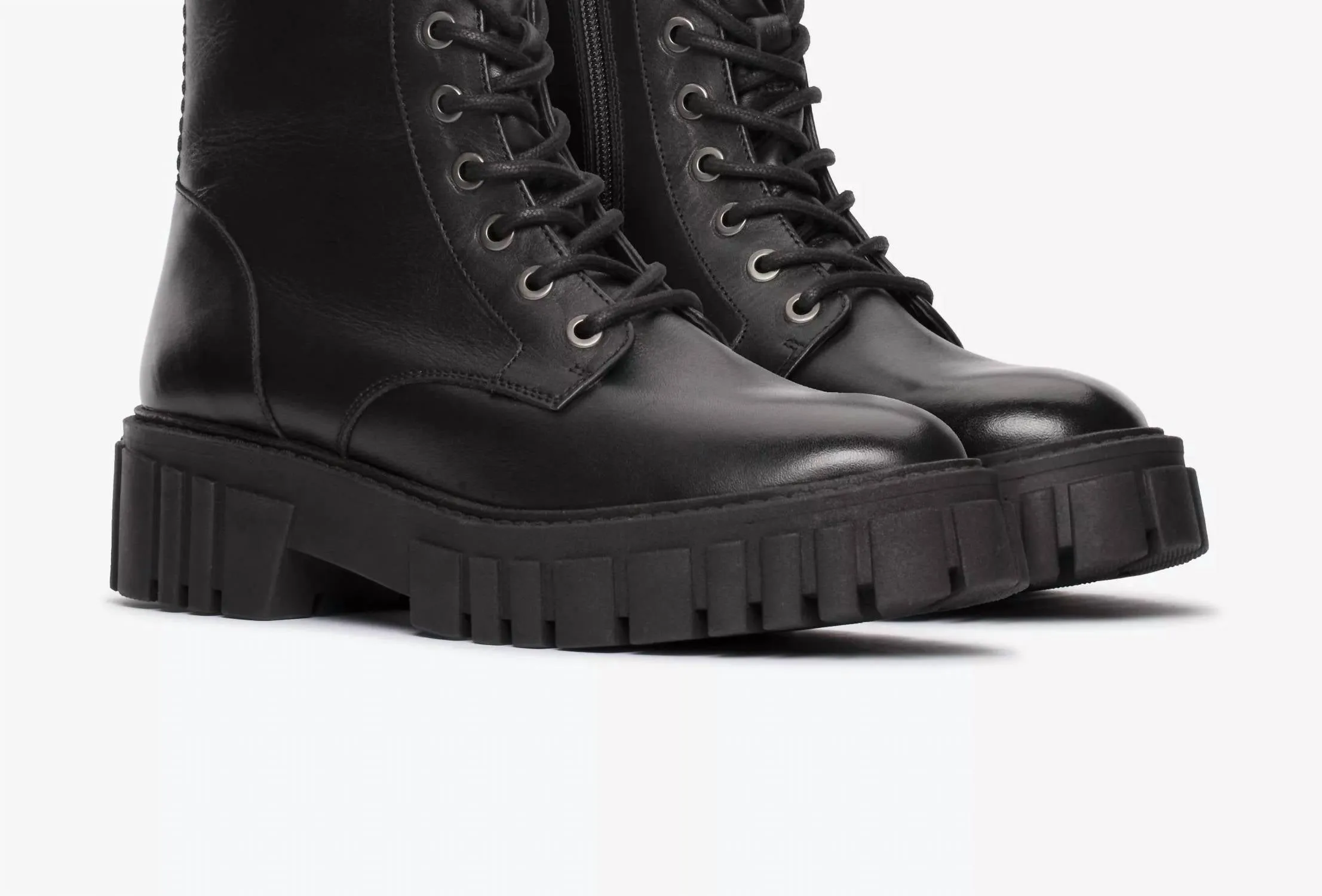 Women's Page Lace Leather Lug Sole Side Zip Boots In Black