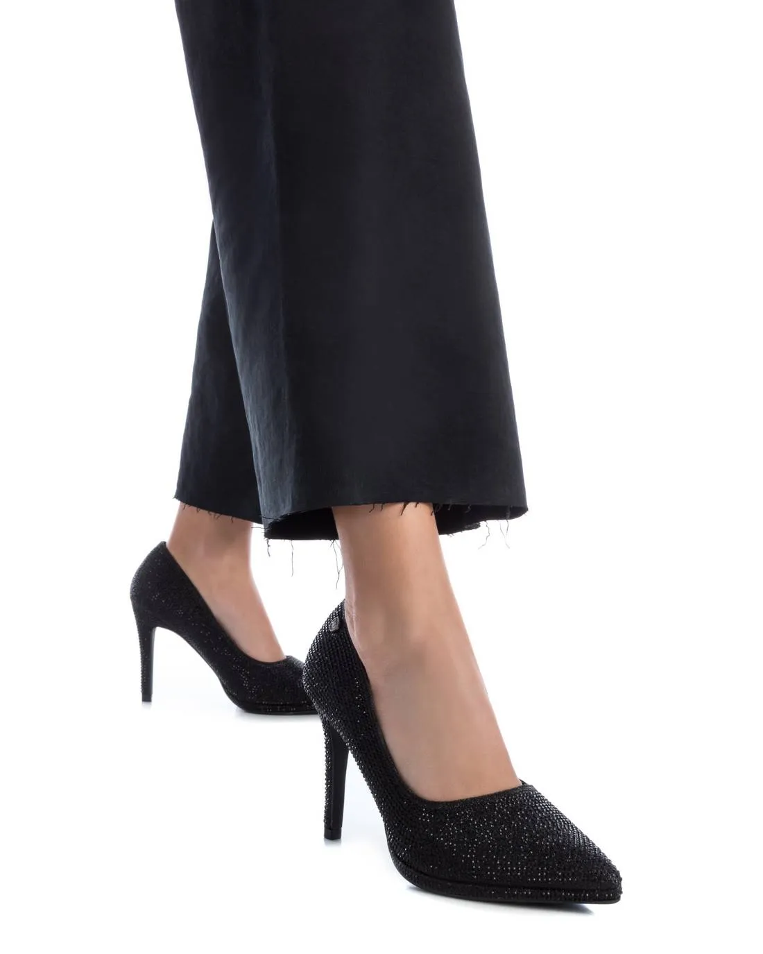 Women's Pointed Toe Pumps By XTI