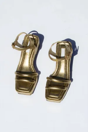 Women's Puffy Platform Sandals - Narrow In Gold
