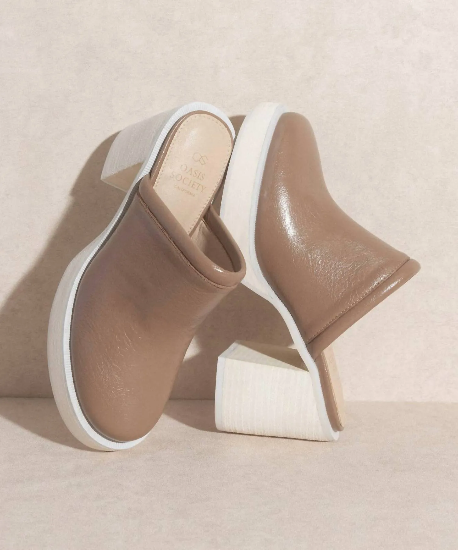 Women's The Ava Clog In Tan